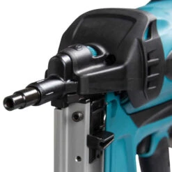 Cloueur Autonome à Gaz 7,2 V Li-Ion 15-40 Mm - MAKITA GN420CLSE -Meilleur Outillage Magasin cloueur a gaz li ion makita gn420clse 6