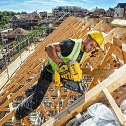 Cloueur De Charpente 18V XR (2x5,0 Ah) En Coffret - DEWALT DCN692P2-QW -Meilleur Outillage Magasin cloueur sans fil dewalt dcn692p2 qw 6