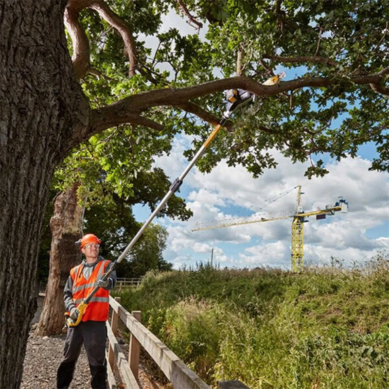 Elagueuse Sur Perche Sans Fil 18V XR Brushless (Solo) - DEWALT DCMPS567N-XJ 4 Elagueuse Sur Perche Sans Fil 18V XR Brushless (Solo) - DEWALT DCMPS567N-XJ – Image 4