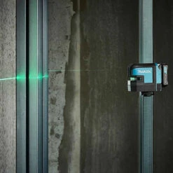Laser Croix 12V CXT à Lignes Vertes 35 M - MAKITA SK105GDZ -Meilleur Outillage Magasin laser croix 12v makita sk105gdz 3