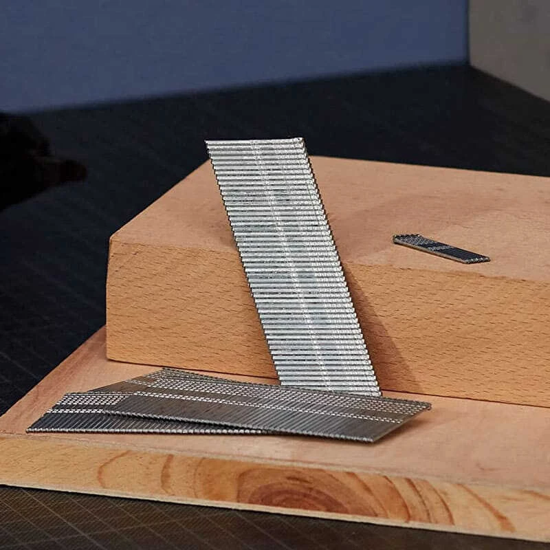 Lot De Pointes En Acier Galvanisé 1,6x38mm 16 GA 20° (2500 Pcs) - DEWALT DNBA1638GZ 3 Lot De Pointes En Acier Galvanisé 1,6x38mm 16 GA 20° (2500 Pcs) - DEWALT DNBA1638GZ – Image 3