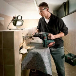 Projecteur De Chantier BSA 14,4 - 18V LED - METABO 602111850 -Meilleur Outillage Magasin projecteur de chantier metabo 602111850 3