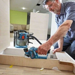 Rabot 12V 56 Mm (2x3.0 Ah) GHO 12V-20 - BOSCH 06015A7001 -Meilleur Outillage Magasin rabot sans fil 12v gho 12v 20 bosch 06015a7001 2