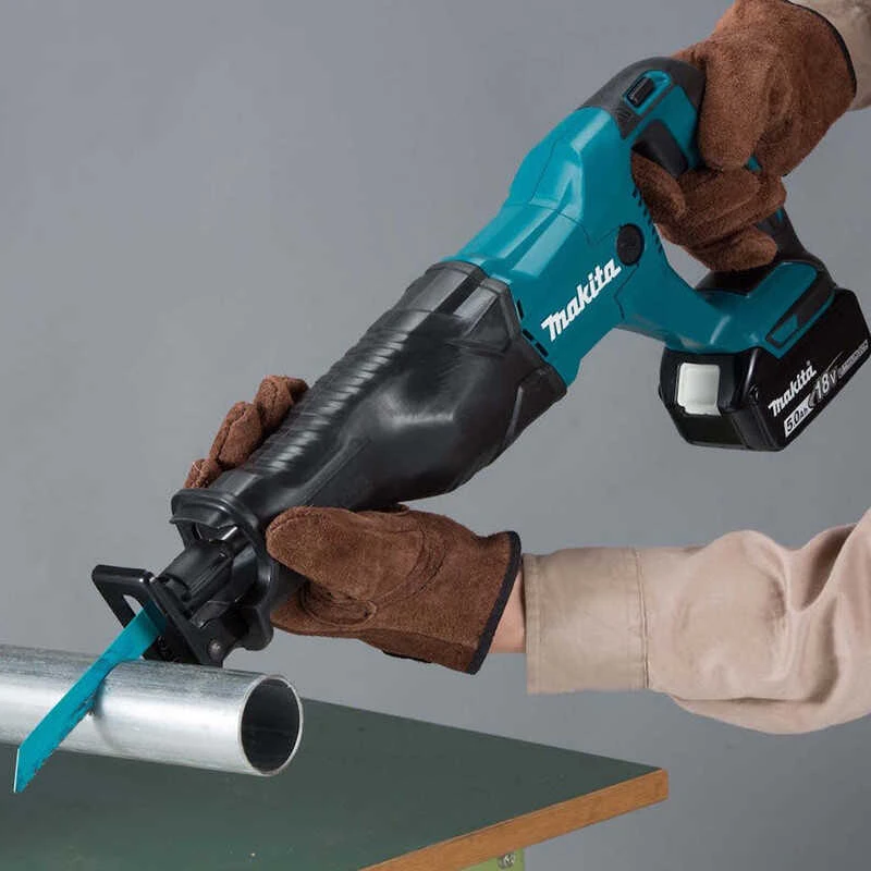 Scie Sabre Sans Fil 18V LXT (2x5,0 Ah) Dans Coffret - MAKITA DJR186RTE 3 Scie Sabre Sans Fil 18V LXT (2x5,0 Ah) Dans Coffret - MAKITA DJR186RTE – Image 3