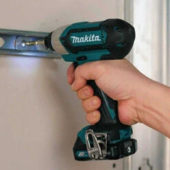 Visseuse à Chocs 12V CXT Li-ion 110Nm (machine Seule) - Makita TD110DZ 9 Visseuse à Chocs 12V CXT Li-ion 110Nm (machine Seule) - Makita TD110DZ -Meilleur Outillage Magasin visseuse chocs makita td110dz 4